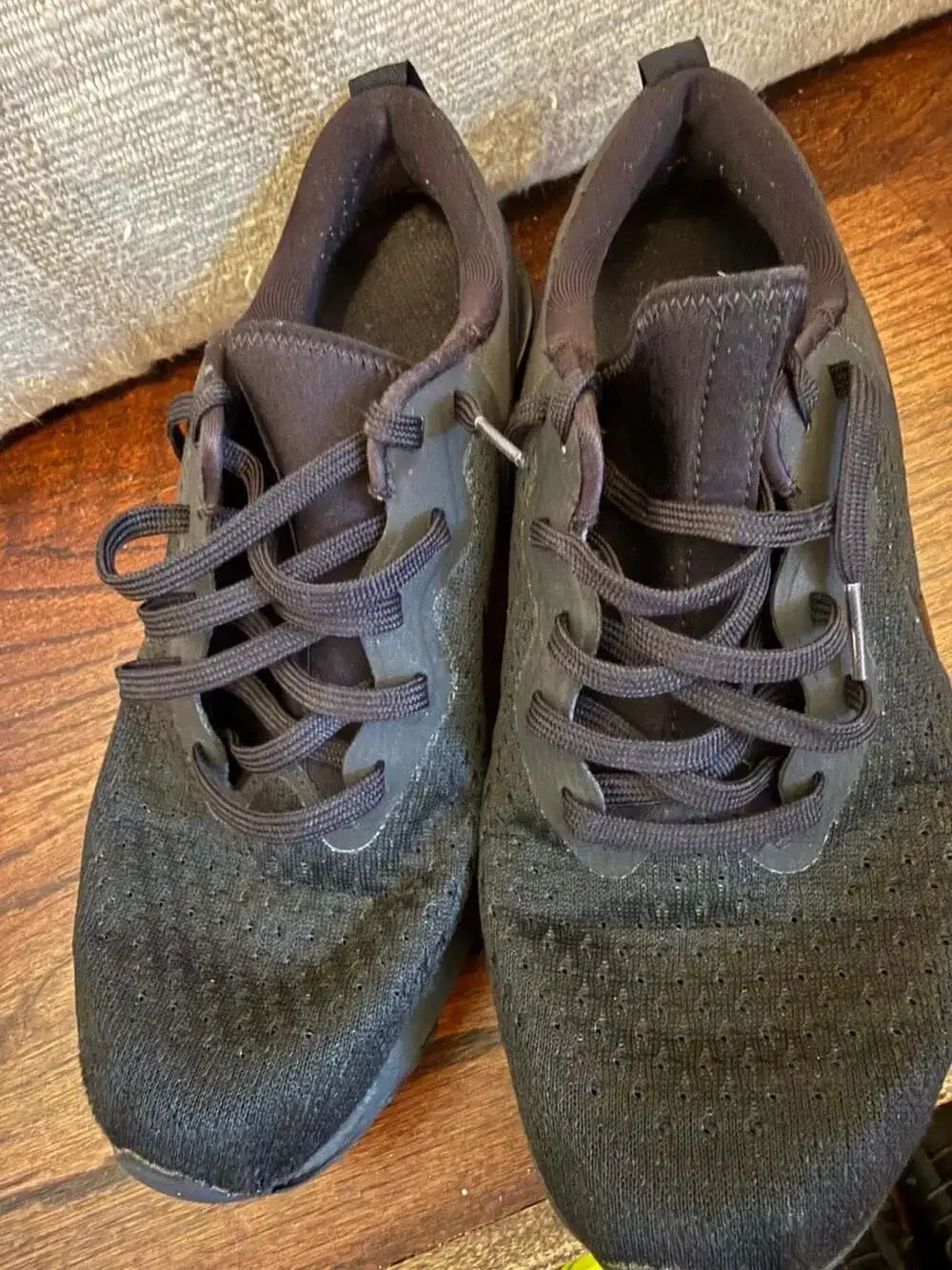 Nike Odyssey React Triple Black Running Shoes AO9820-010